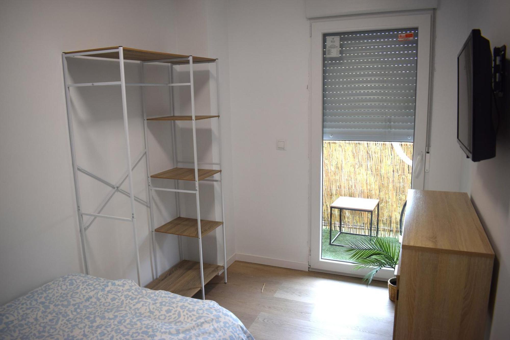 Bueno, Bonito Y Barato Apartment Malaga Luaran gambar